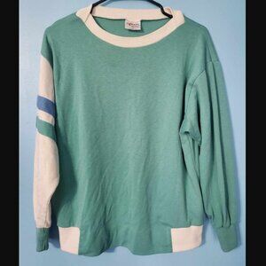 321- Aileen Petites Green Long Sleeve Top Size medium